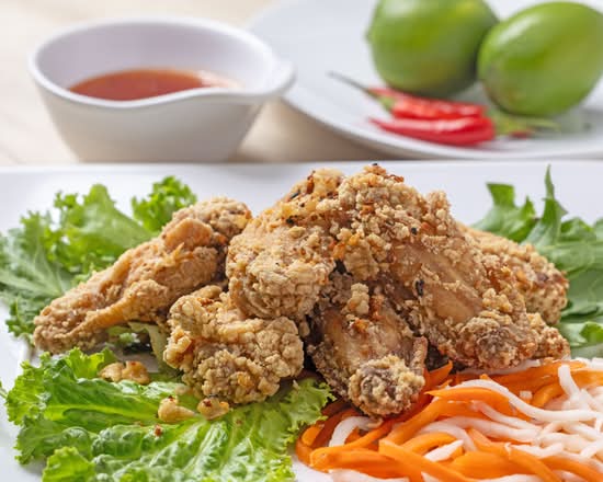 Cánh Gà Chiên Bơ 法式牛油煎雞翼 (9 pcs)